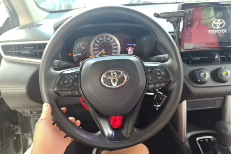 Toyota Corolla Cross 2023 car image #11