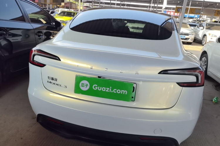 Tesla Model 3 2025 #4 Tesla Model 3 2025 car image #4