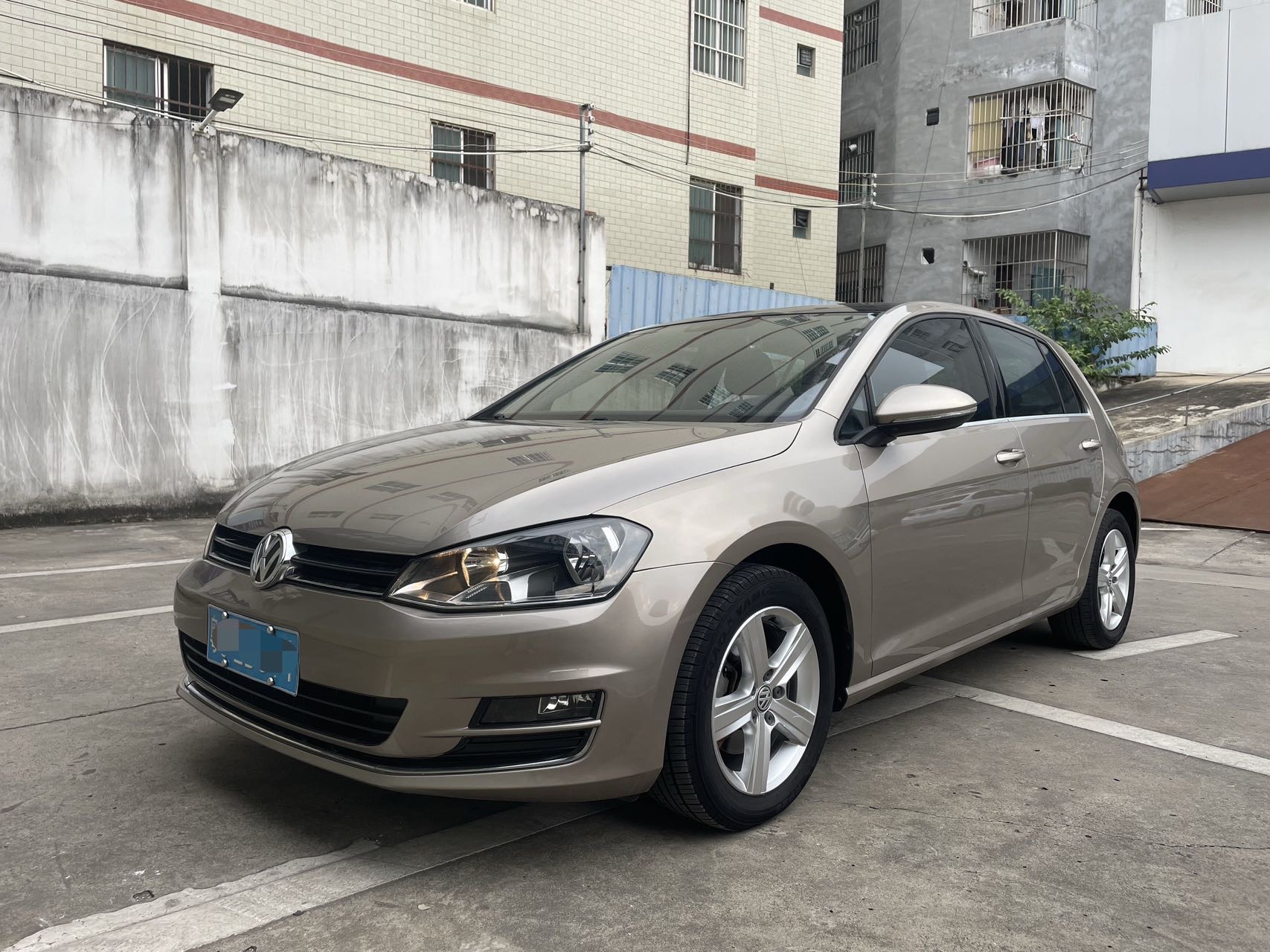 2016 2016 car image