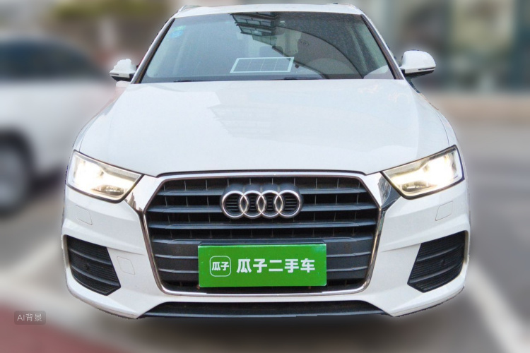 Audi Q3 2017 car image #3