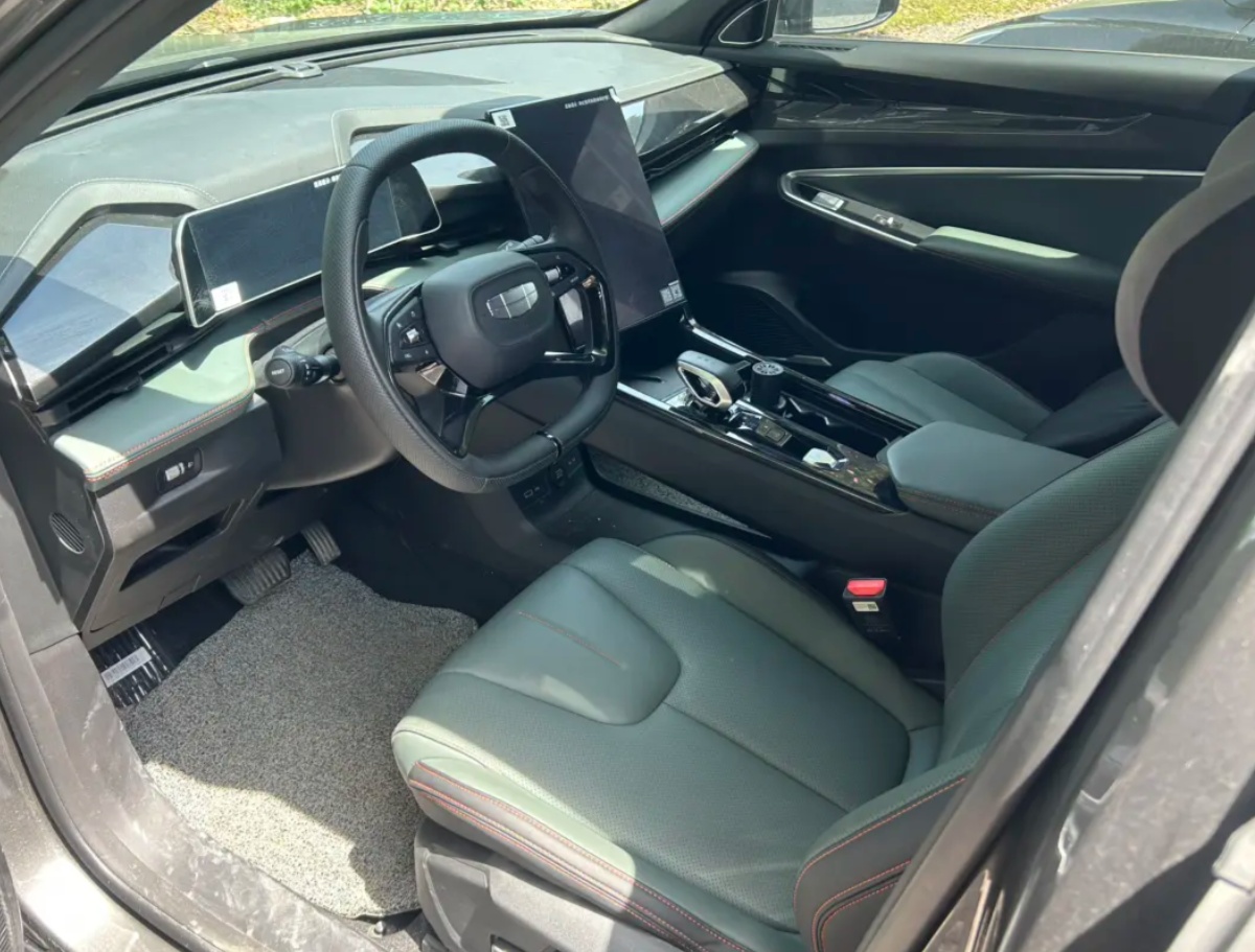 GEELY Boyue 2023 car image #4