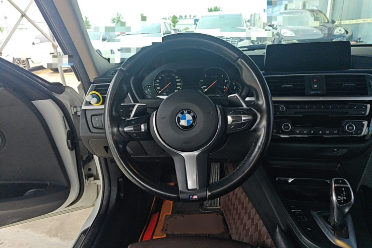 BMW 3 Series 2018 #12 BMW 3 Series 2018 car image #12