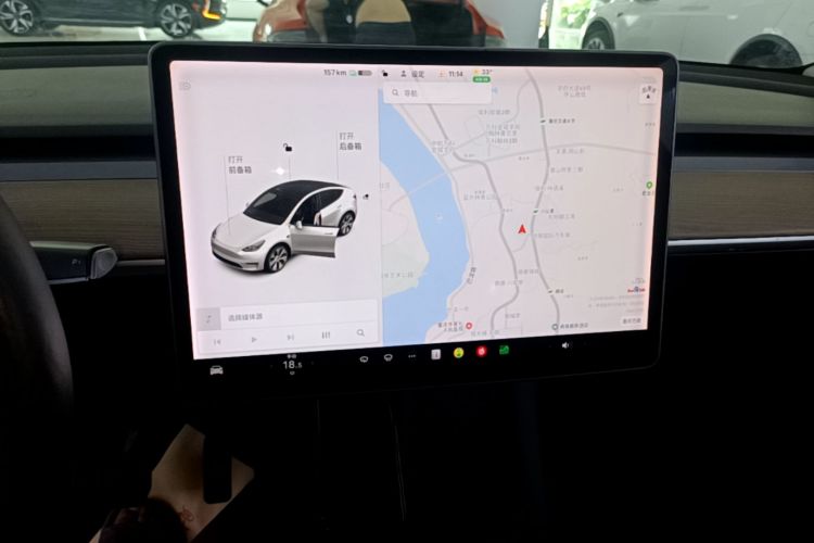 Tesla Model Y 2021 #13 Tesla Model Y 2021 car image #13