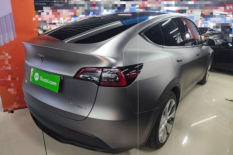 Tesla Model Y 2023 car image #7