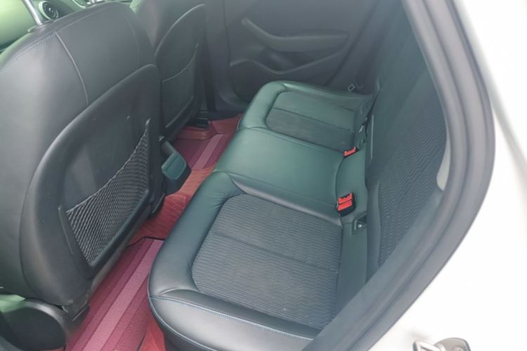 Audi A3 2019 immagine di auto #17