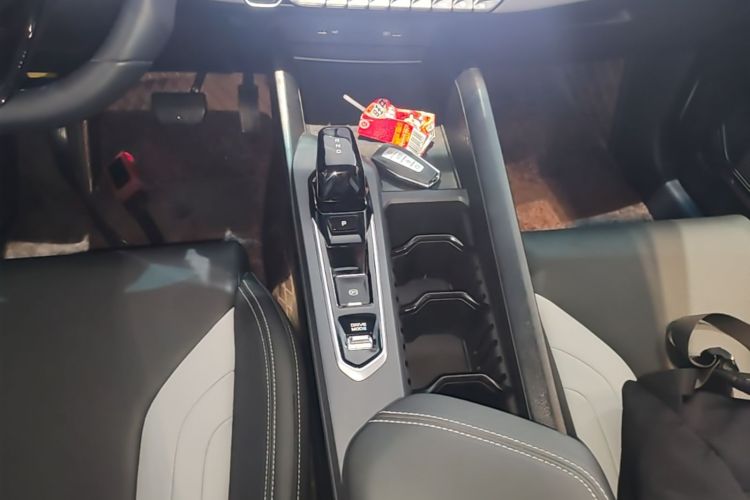GEELY Binray 2023 car image #14