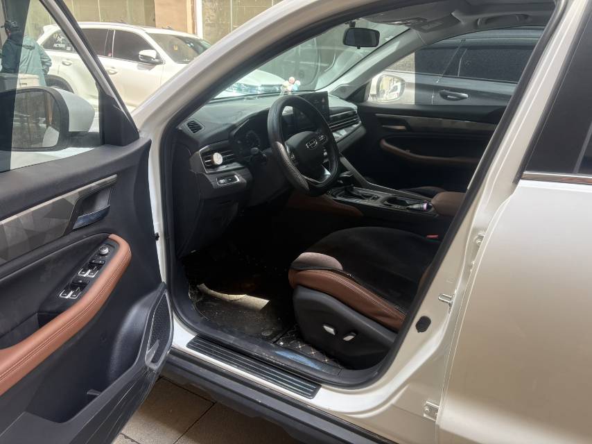 GEELY Vision X6 2021 car image #2