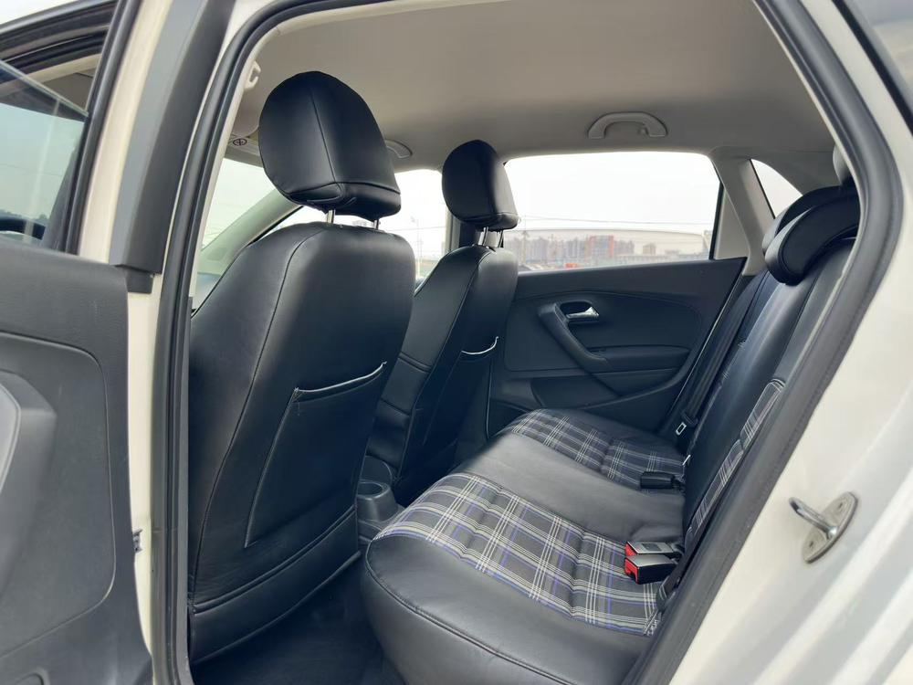 Volkswagen Polo 2016 #14 Volkswagen Polo 2016 car image #14