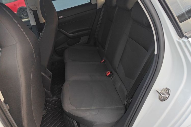 Volkswagen Polo 2023 car image #17