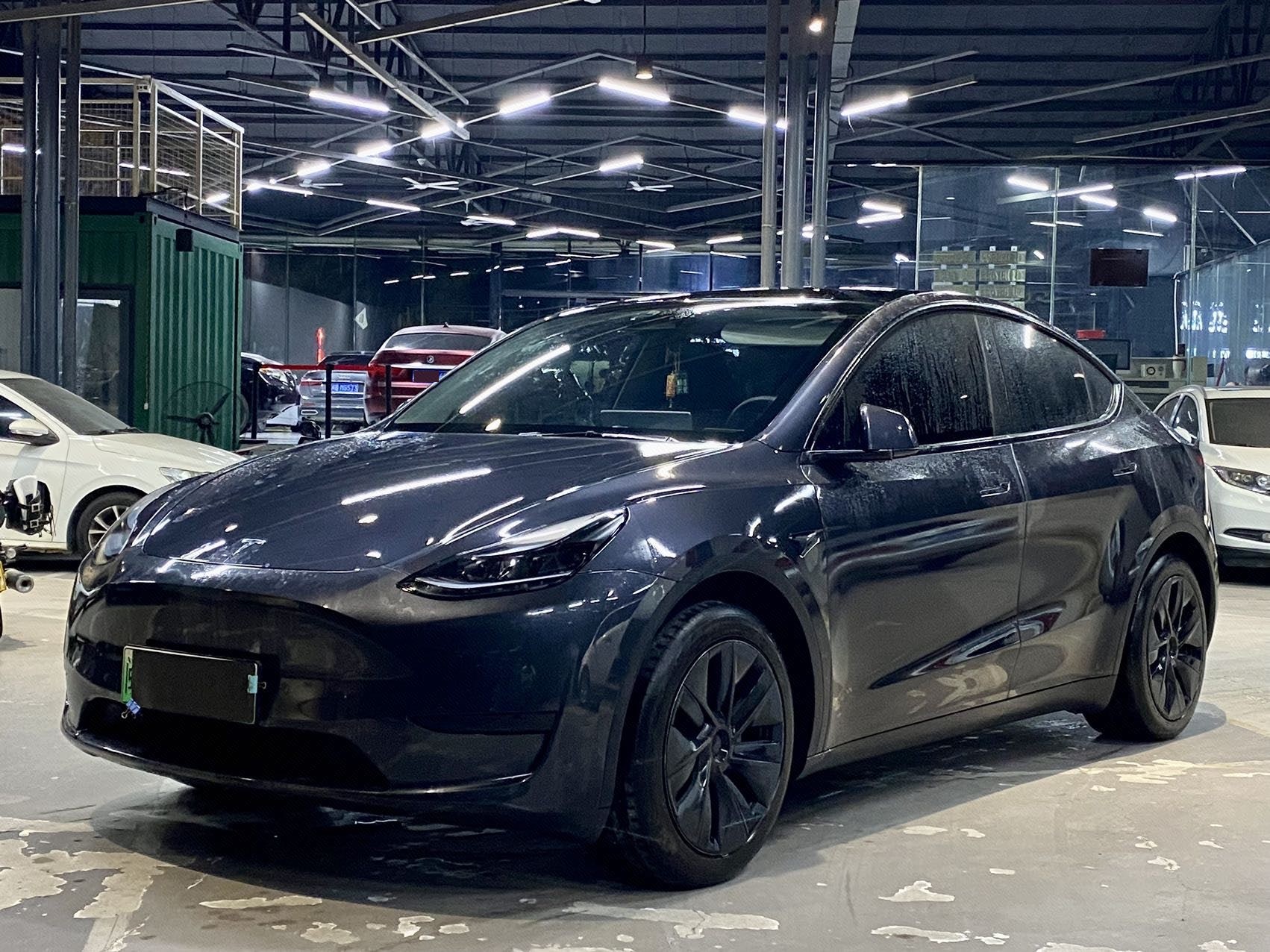 Tesla Model Y 2024 car image 