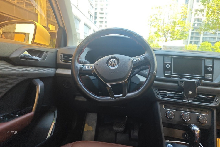 Volkswagen Tharu 2020 car image #12