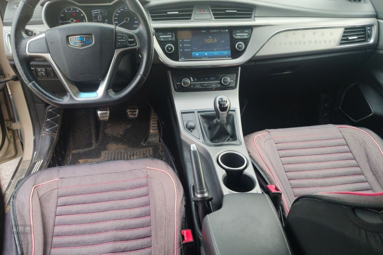 GEELY Emgrand GS 2017 car image #11