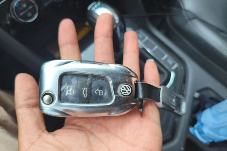 Volkswagen Tharu 2020 car image #11