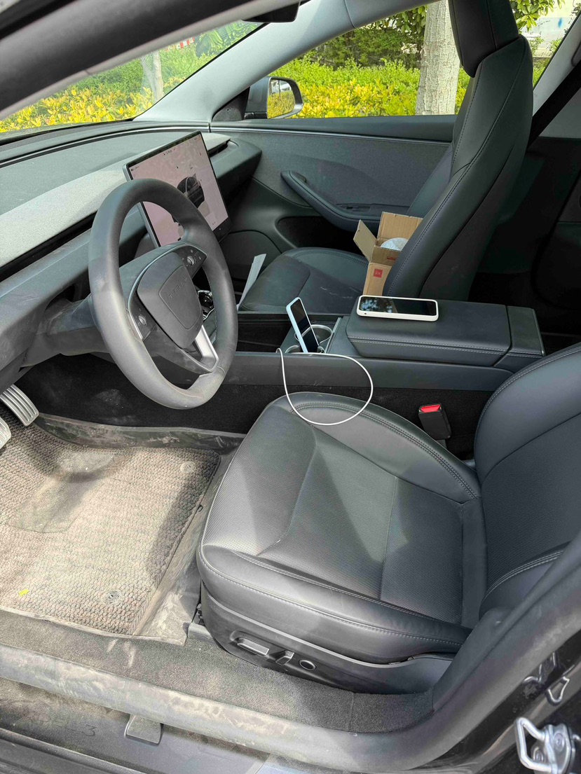 Tesla Model 3 2025 car image #3