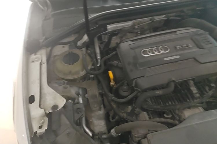 Audi A3 2015 car image #23