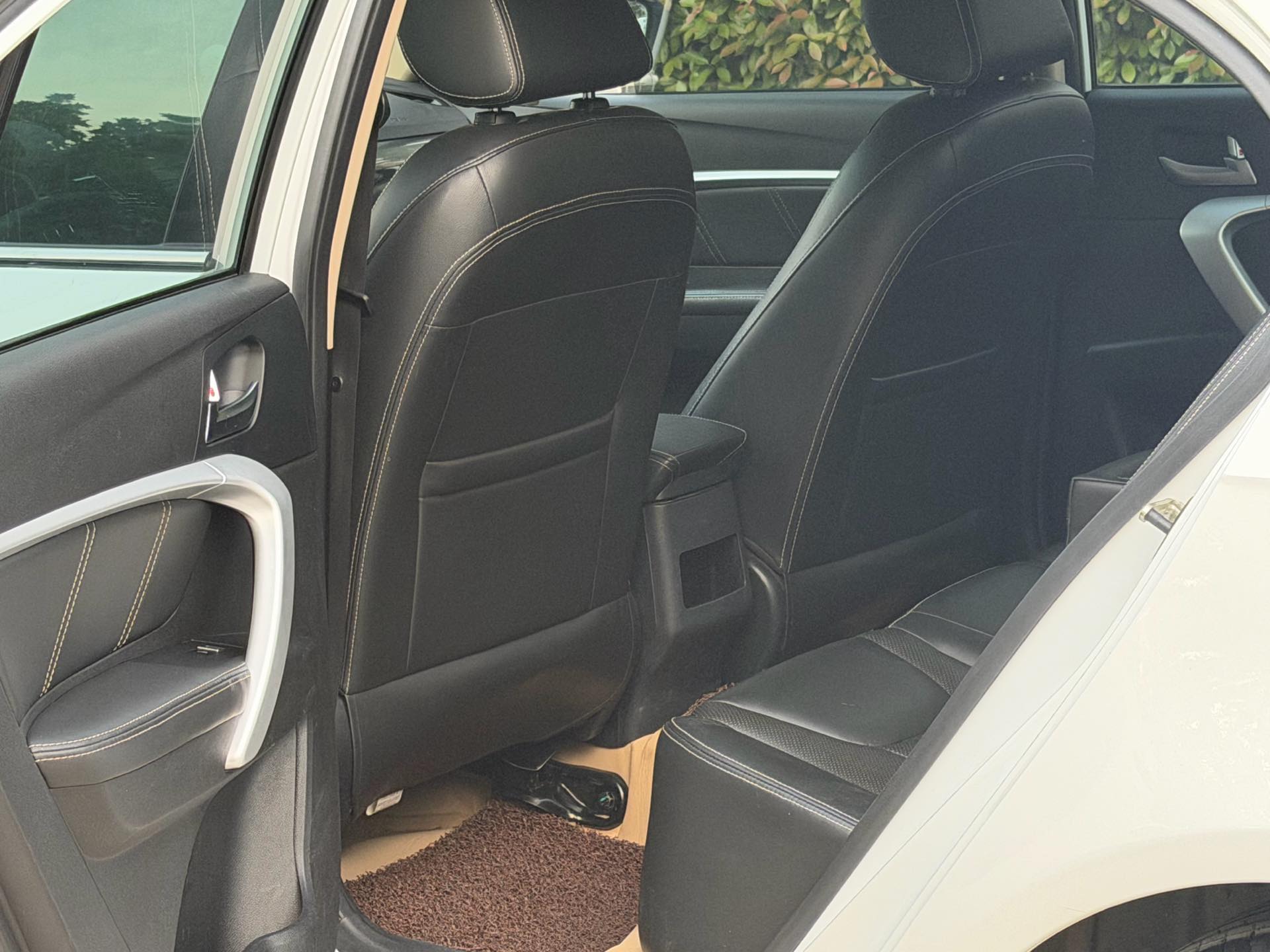 GEELY Emgrand 2017 car image #6