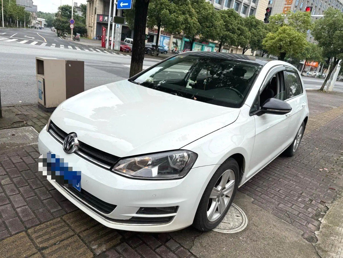 Volkswagen Golf 2017 Volkswagen Golf 2017 car image