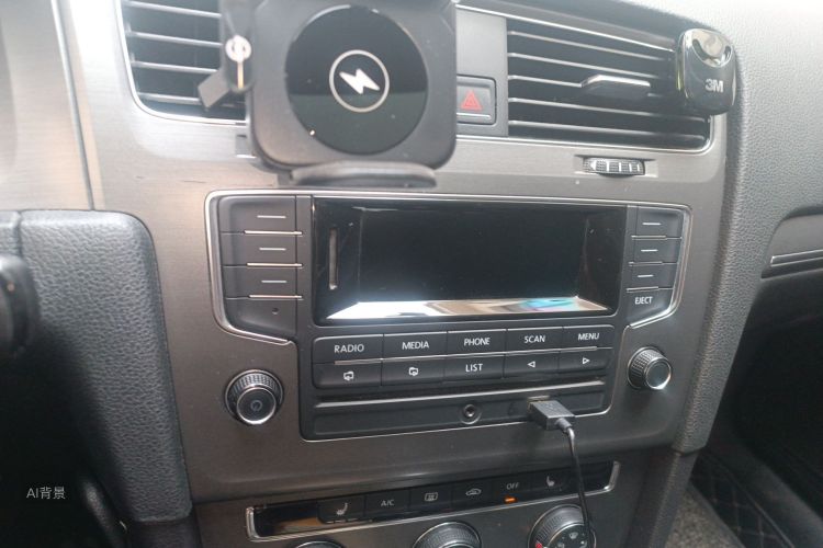 Volkswagen Golf 2015 car image #15