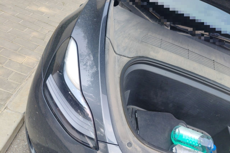 Tesla Model Y 2022 car image #22