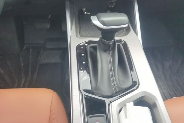 GEELY Emgrand 2024 #16 GEELY Emgrand 2024 imagen de coche #16