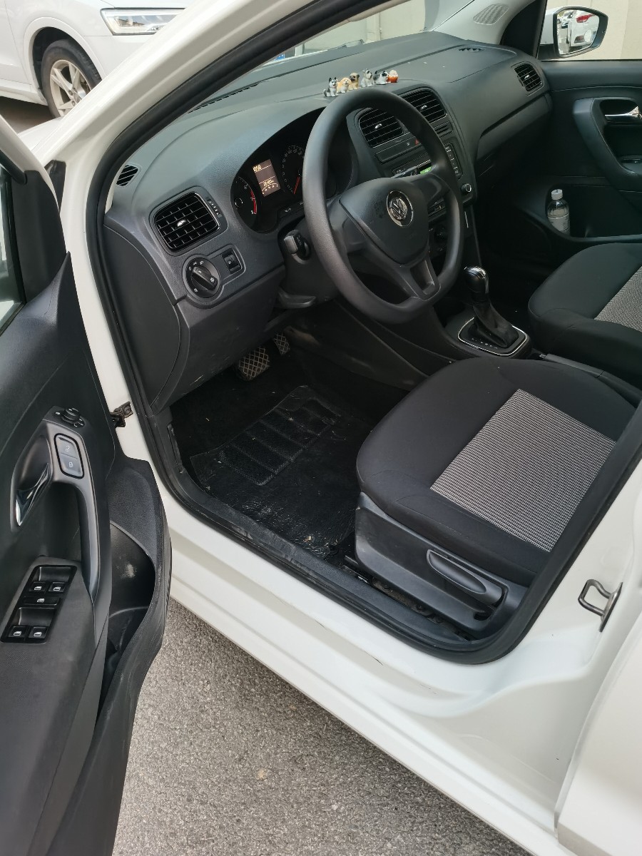 Volkswagen Polo 2017 car image #5