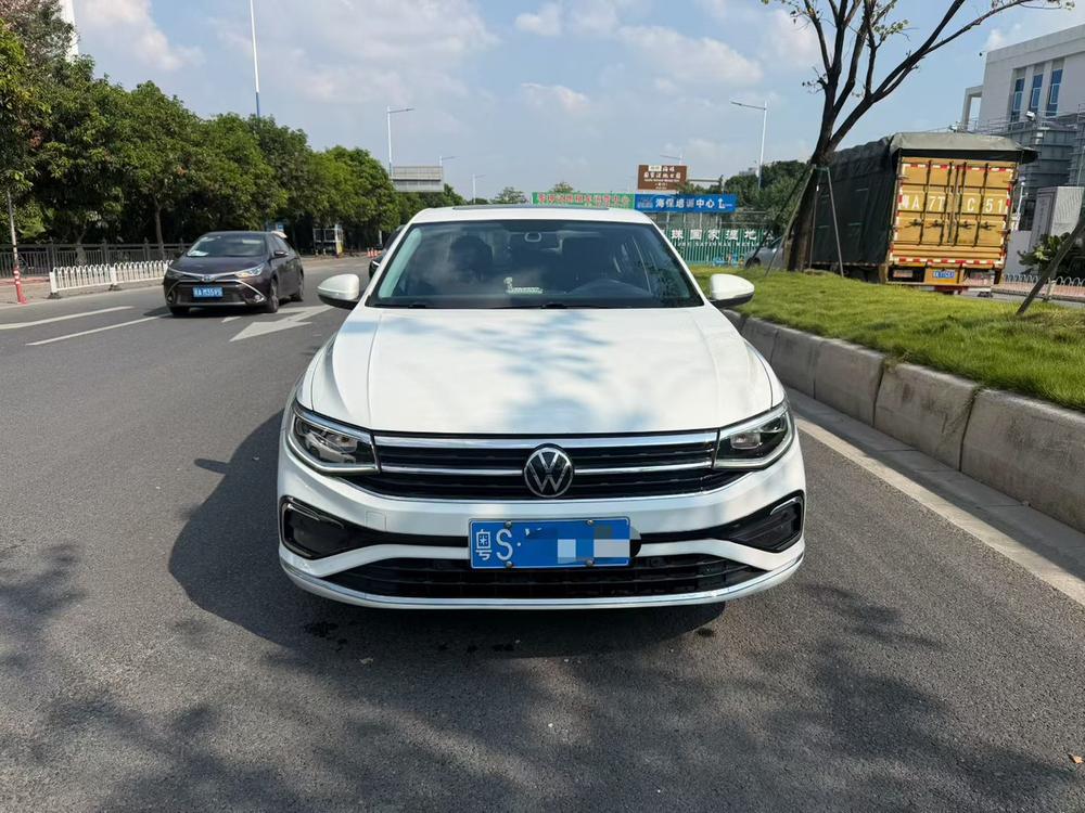 Volkswagen Bora 2023 immagine di auto #2
