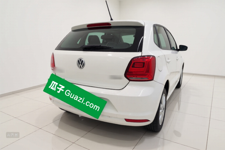 Volkswagen Polo 2015 car image #7