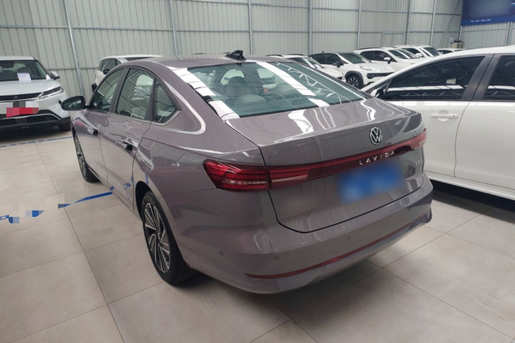 2025 imagem de carro #5