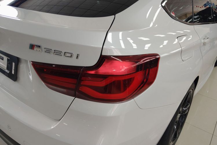 BMW 3 Series GT 2019 imagem de carro #8