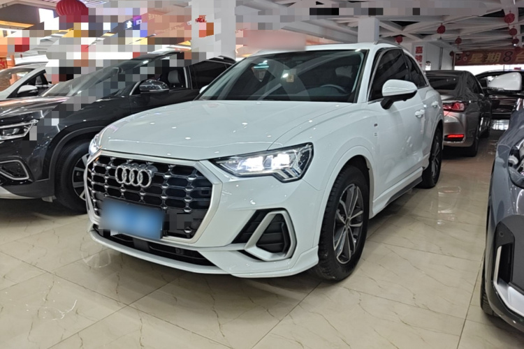 Audi Q3 2022 #2 Audi Q3 2022 car image #2