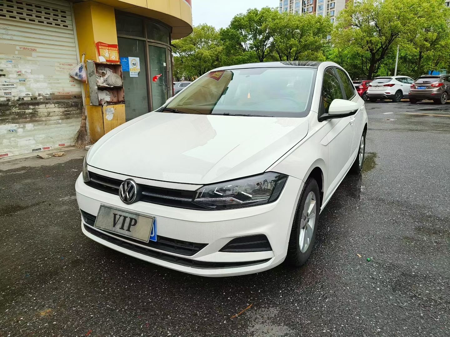 Volkswagen Polo 2021 car image 