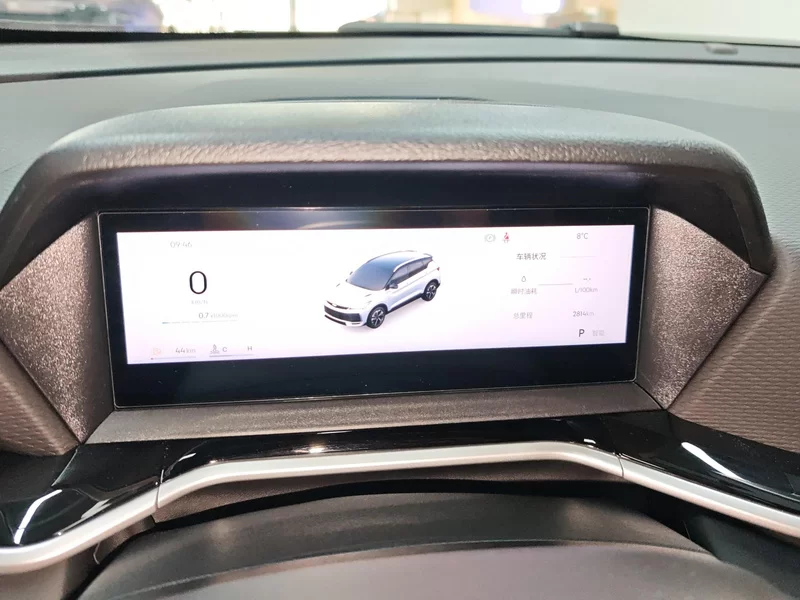 GEELY Coolray 2025 car image #16