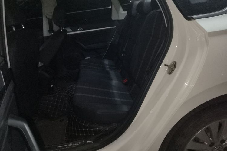 Volkswagen Lavida 2019 car image #10
