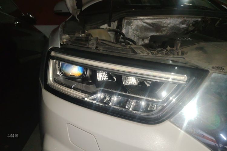 Audi Q3 2017 car image #8
