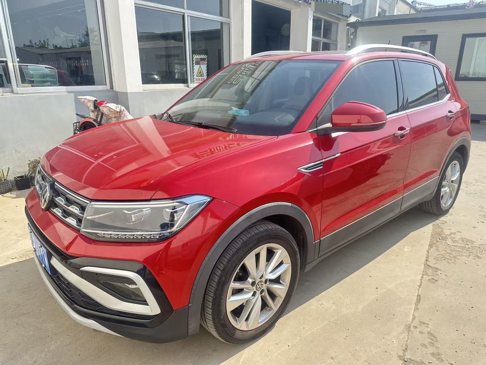 Volkswagen T-Cross 2019 Volkswagen T-Cross 2019 car image