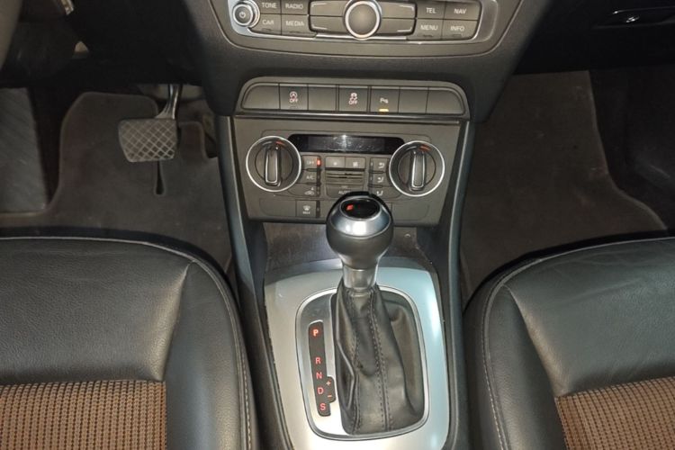 Audi Q3 2019 #18 Audi Q3 2019 car image #18
