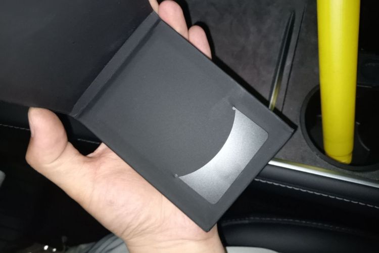 Tesla Model Y 2023 car image #9