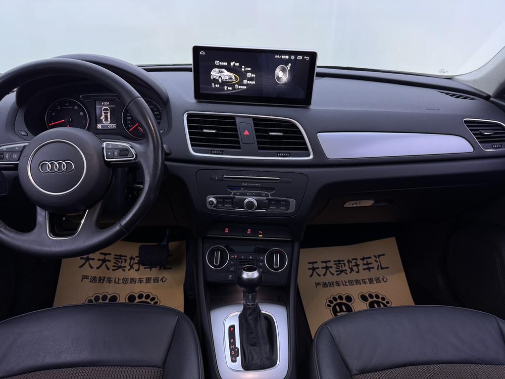 Audi Q3 2016 car image #13