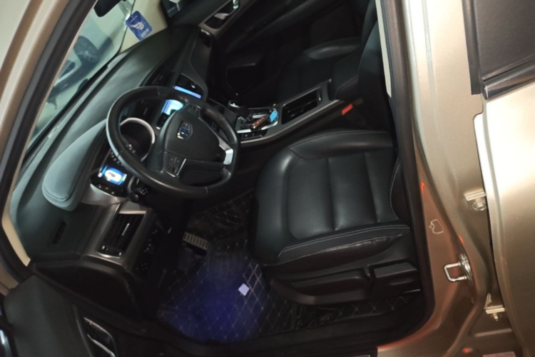 GEELY Emgrand GS 2017 car image #19