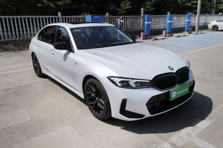 BMW 3 Series 2024 car image #4