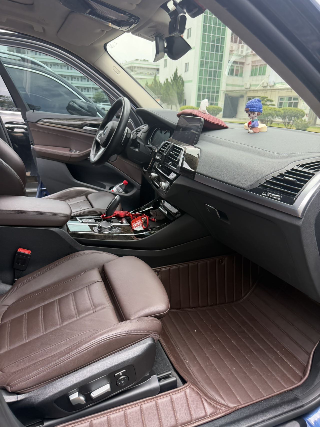 BMW X3 2019 car image #10