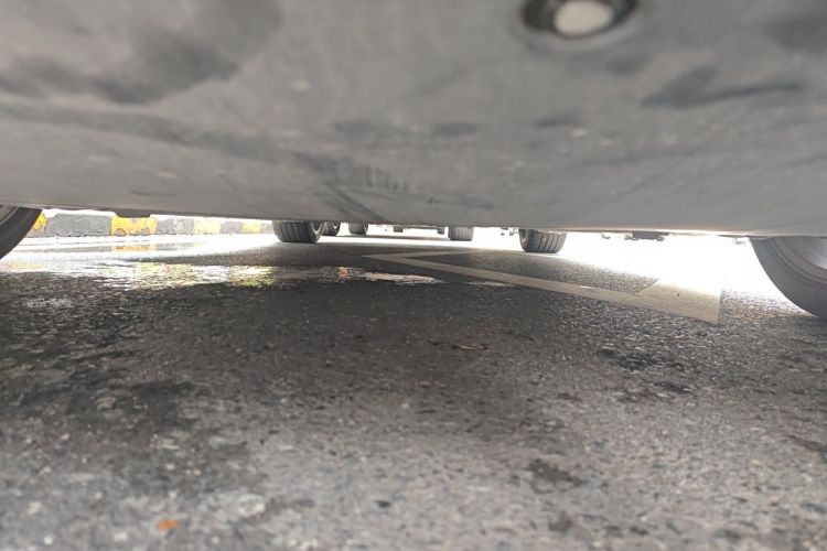 Tesla Model 3 2021 car image #30