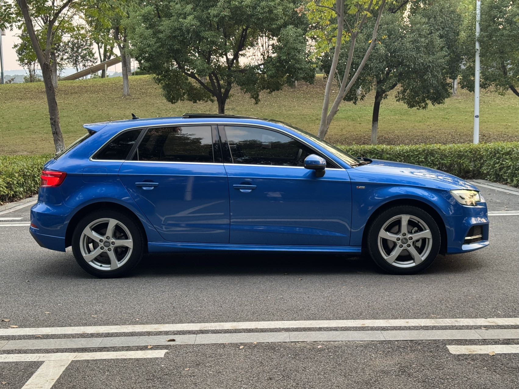 2019 image de voiture #5