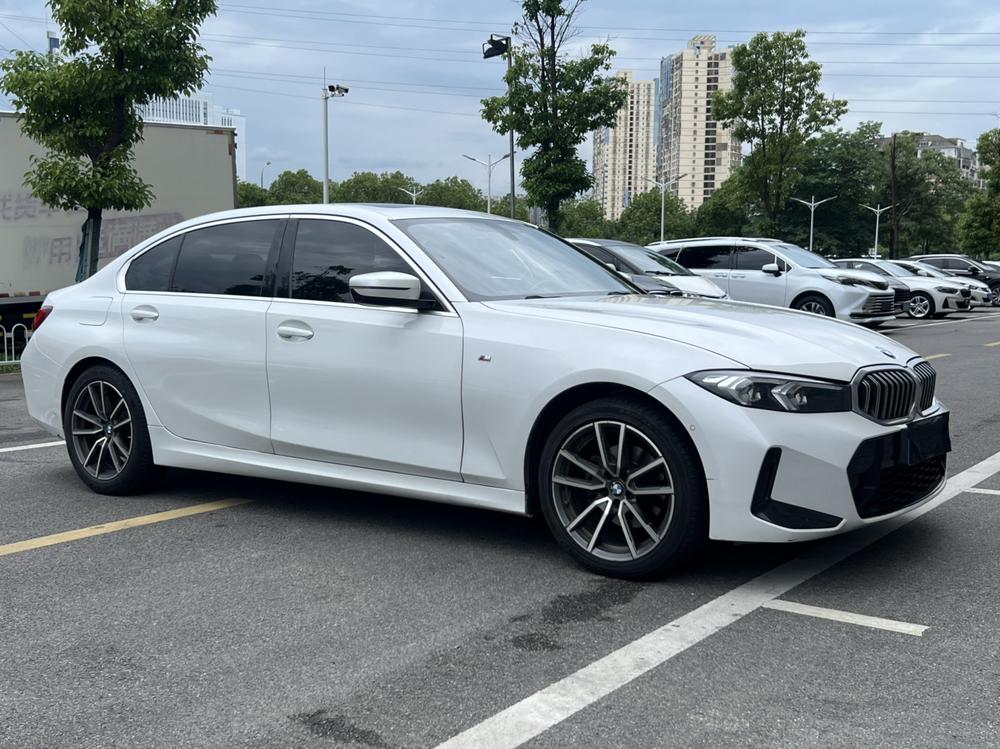 BMW 3 Series 2023 car image #3