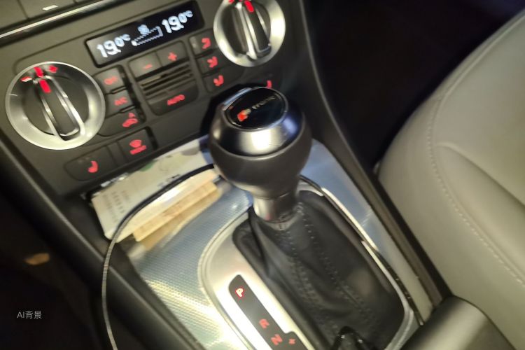 Audi Q3 2015 صورة سيارة #16