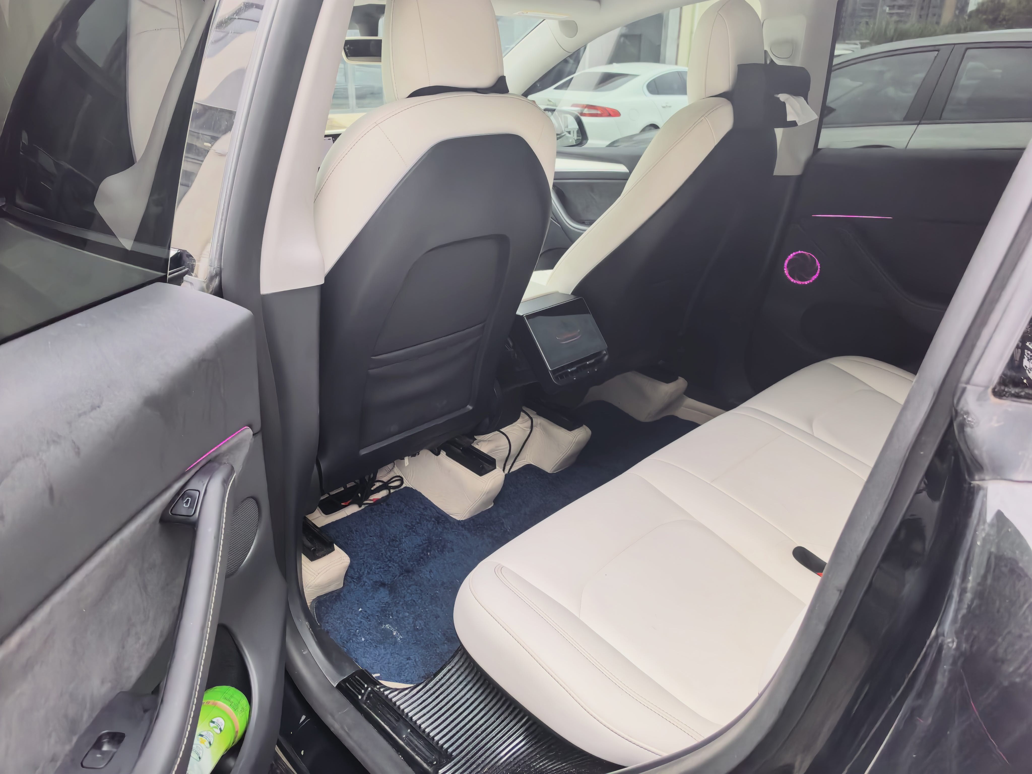 Tesla Model Y 2021 car image #4