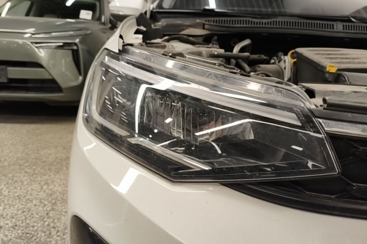 Volkswagen Lavida 2025 car image #8