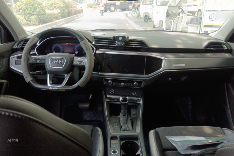 Audi Q3 2021 #11 Audi Q3 2021 car image #11