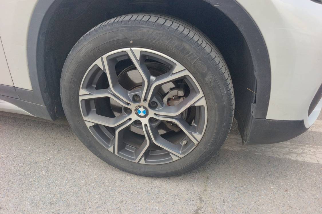 BMW X1 2020 car image #9