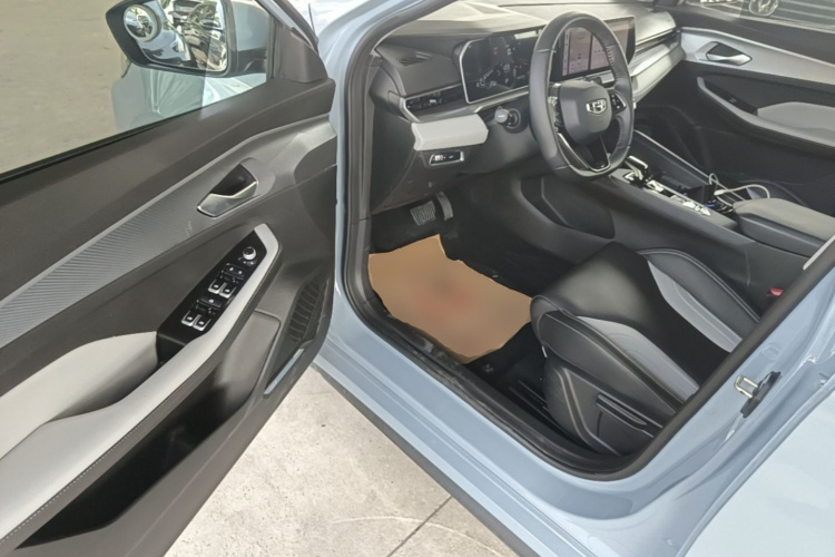 GEELY Binray 2024 immagine di auto #16